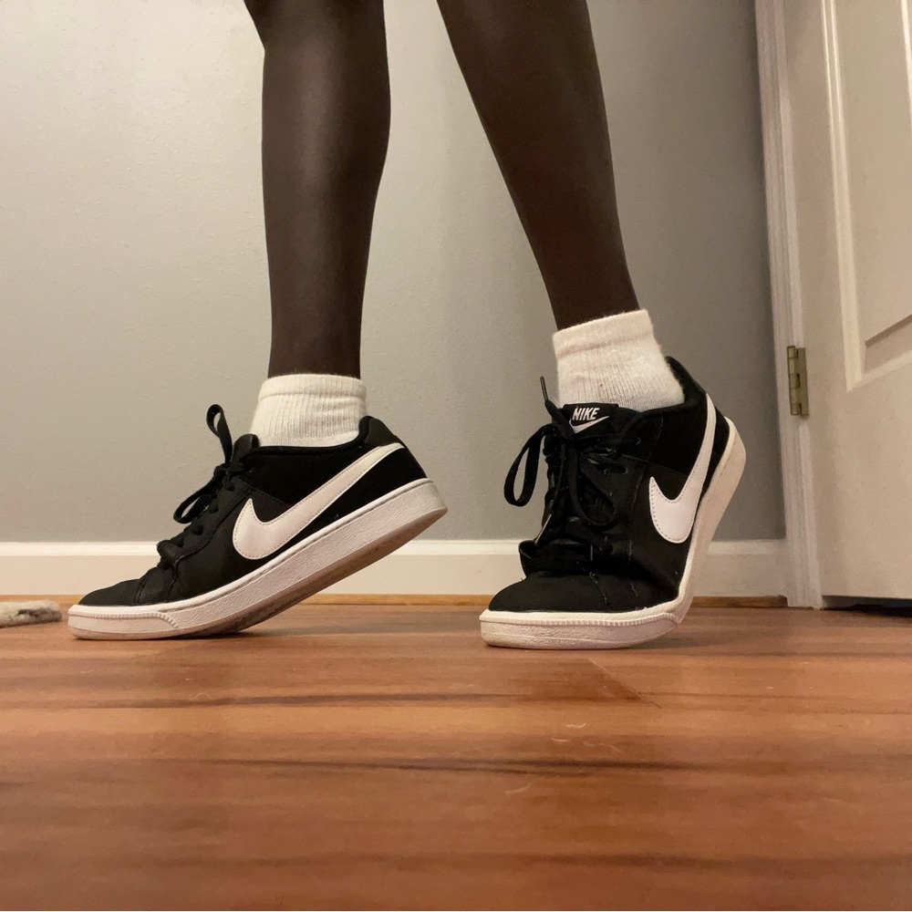 Nike court Royale shoes size 7.5 but run a little large so probably 8.